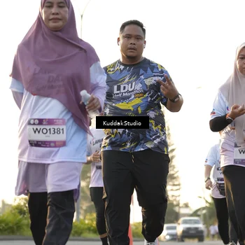 Runner Photo 7685863