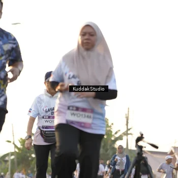 Runner Photo 7685866