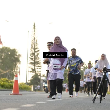 Runner Photo 7685876