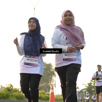 Runner Photo 7685894