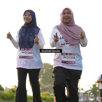 Runner Photo 7685898