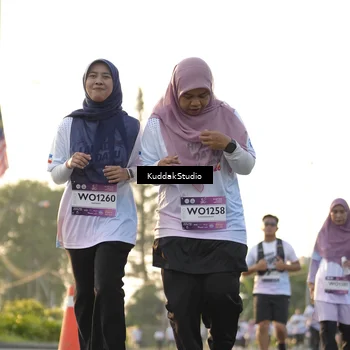 Runner Photo 7685913