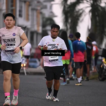 Runner Photo 7685929