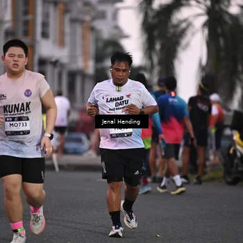 Runner Photo 7685938