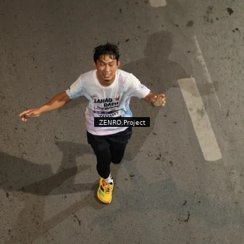 Runner Photo 7685947