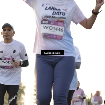 Runner Photo 7685962