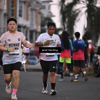Runner Photo 7685980