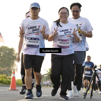 Runner Photo 7686003