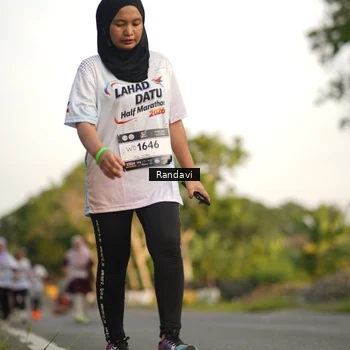 Runner Photo 7686019