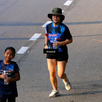 Runner Photo 7686038