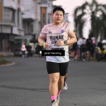 Runner Photo 7686041