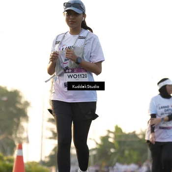 Runner Photo 7686042