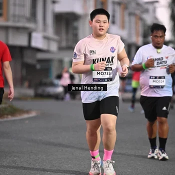 Runner Photo 7686048