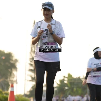 Runner Photo 7686054