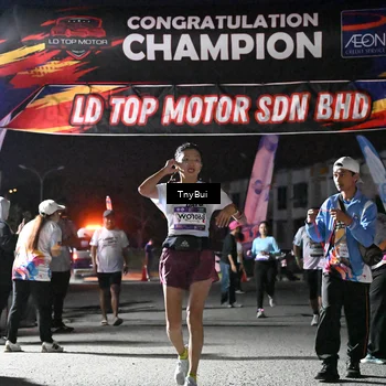 Runner Photo 7686060