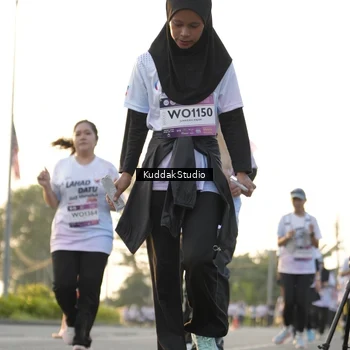 Runner Photo 7686066