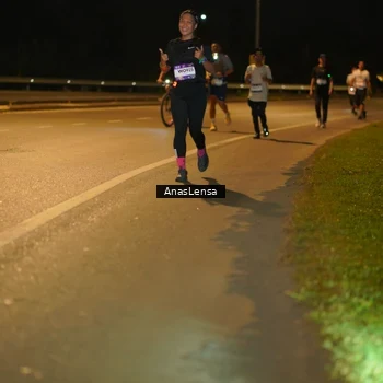 Runner Photo 7686071
