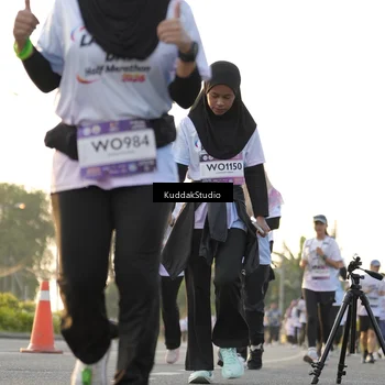 Runner Photo 7686074
