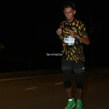 Runner Photo 7686081