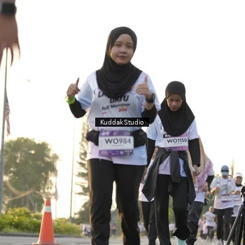Runner Photo 7686082
