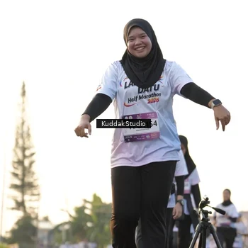 Runner Photo 7686087
