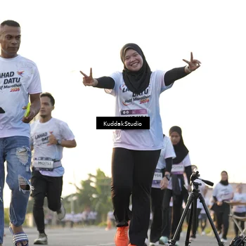 Runner Photo 7686099
