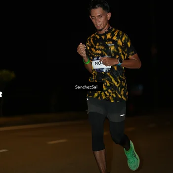 Runner Photo 7686102