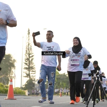 Runner Photo 7686111