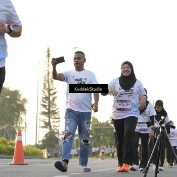Runner Photo 7686112