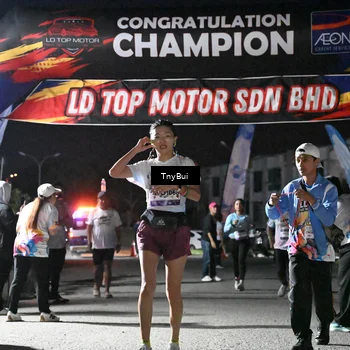 Runner Photo 7686116