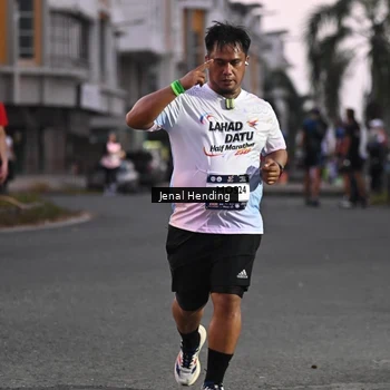 Runner Photo 7686117