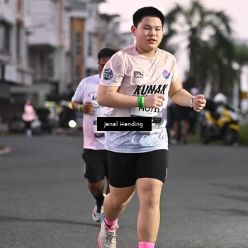 Runner Photo 7686118