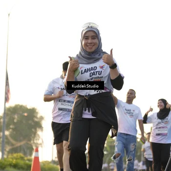 Runner Photo 7686119