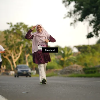 Runner Photo 7686135