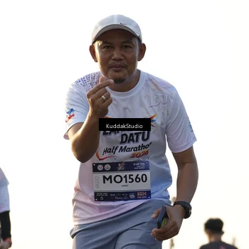 Runner Photo 7686164