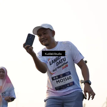 Runner Photo 7686184