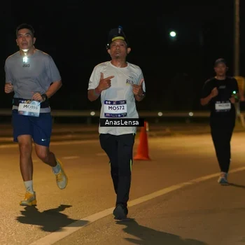 Runner Photo 7686189