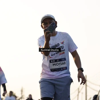 Runner Photo 7686201