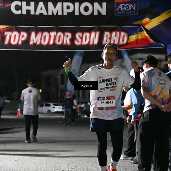 Runner Photo 7686214