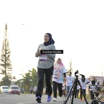 Runner Photo 7686216