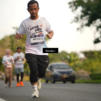 Runner Photo 7686217
