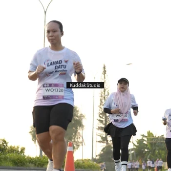 Runner Photo 7686223