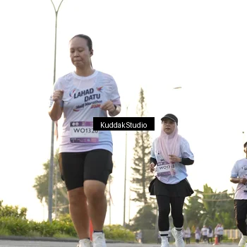 Runner Photo 7686233