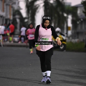 Runner Photo 7686236