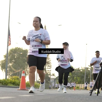 Runner Photo 7686240