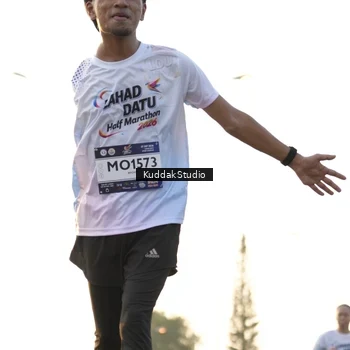 Runner Photo 7686247