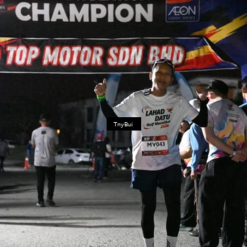 Runner Photo 7686250
