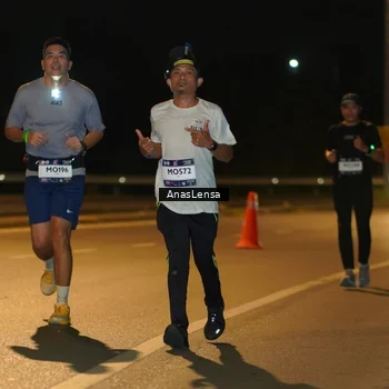Runner Photo 7686262