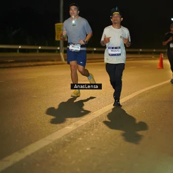 Runner Photo 7686265