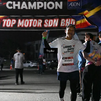 Runner Photo 7686273